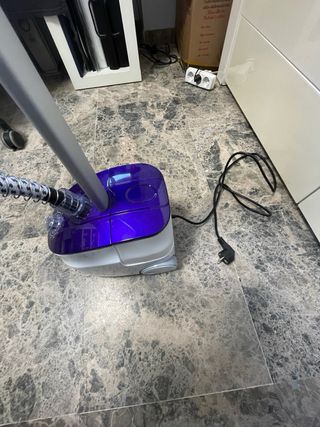 Plancha de vapor vertical con accesorios