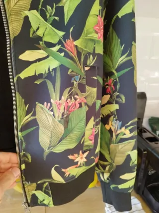 Casaco Zara Estampado Tropical