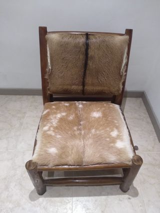 2 Butacas rústica madera y pelo de cabra