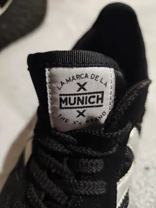 Zapatillas Munich Massana 432 Negras y Plateadas