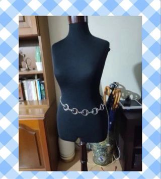 Cinturón cadena luna sol plateado gótico