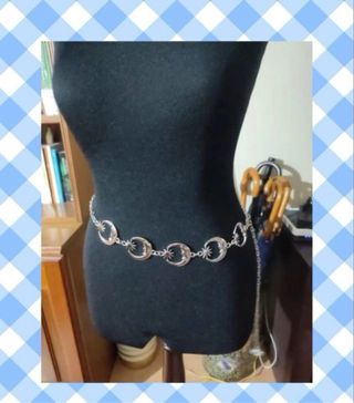 Cinturón cadena luna sol plateado gótico