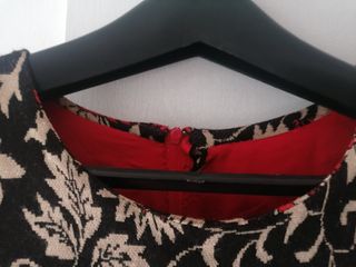 Vestido de modista con estampado floral