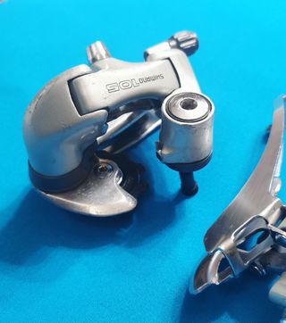 Cambio y Desviador Shimano 105 8v