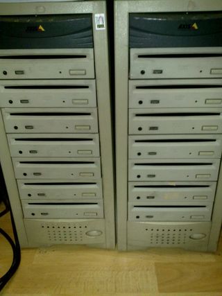 Cabinas de disco 5 -1/4 servidor NAS - AXIS CYCMA