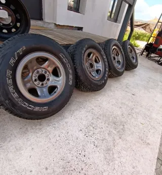 Llantas Jeep Cherokee SOLO LLANTAS