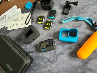 GoPro Hero 10 Black + Accessori