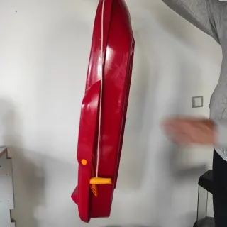 Trineo rojo para la nieve