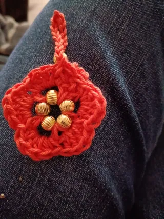 Fiore uncinetto con perline