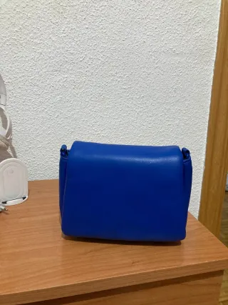 Bolso azul y bolso rojo Los dos bolsos 12 euros