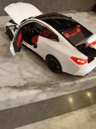 BMW M4 Bianco