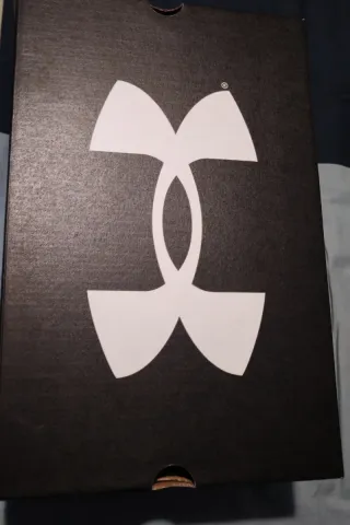 UA Charged Surge 4 Zapatillas Hombre