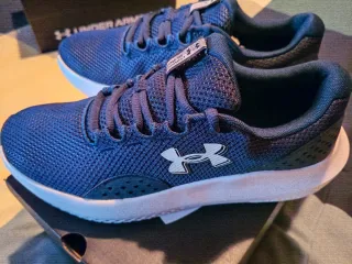 UA Charged Surge 4 Zapatillas Hombre