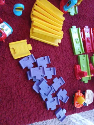 Dos sets de trenes pilas Chu Chu VTech