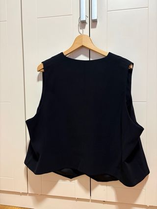 Chaleco negro Mango Talla Grande