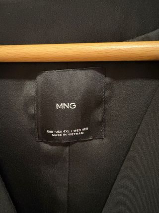 Chaleco negro Mango Talla Grande