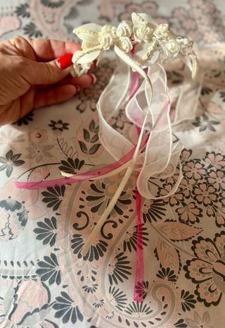 Vestido de comunión blanco con fajín rosa