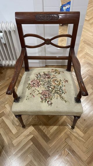 Mesa y sillas comedor madera y metal