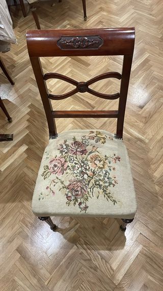 Mesa y sillas comedor madera y metal