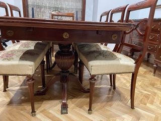 Mesa y sillas comedor madera y metal