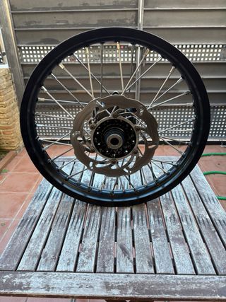 Llanta 18 Ktm Enduro restaurada nueva