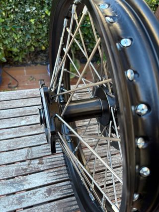 Llanta 18 Ktm Enduro restaurada nueva