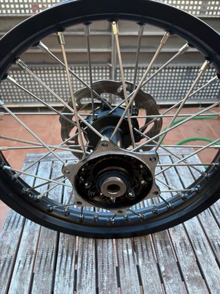 Llanta 18 Ktm Enduro restaurada nueva