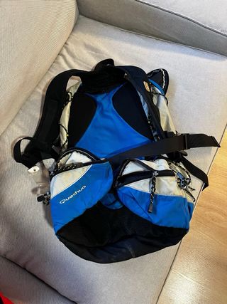 Mochila Decathlon Montaña Beige y Azul