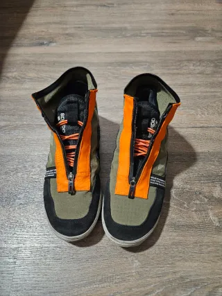 Adidas x Undefeated GSG9 Verde Naranja