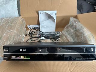Reproductor y Grabador VHS-DVD LG
