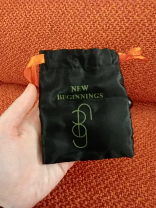 Uovo decorativo in legno New Beginnings