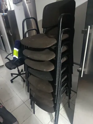 Lote de 8 sillas apilables