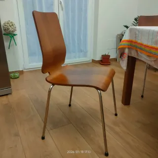 Vendo 6 sedie legno+tavolo allungabile legno