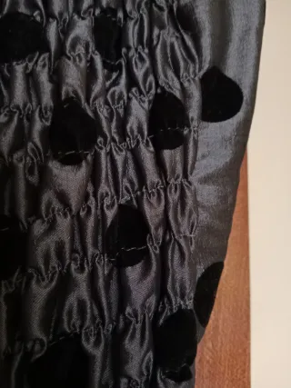 Vestido de fiesta lunares gris