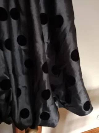 Vestido de fiesta lunares gris