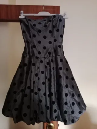 Vestido de fiesta lunares gris