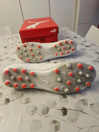 Botas de fútbol Puma Talla 45