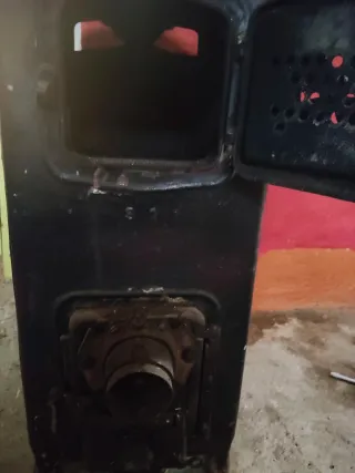 Caldera de carbón y leña Roca