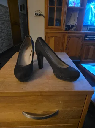 Zapatos de salón Unisa piel marrón