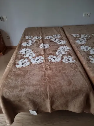 2 Mantas Cama 80/90