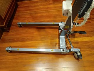 Grúa Sunlift 130 con arnés