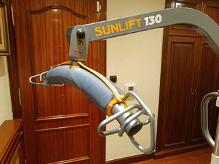 Grúa Sunlift 130 con arnés