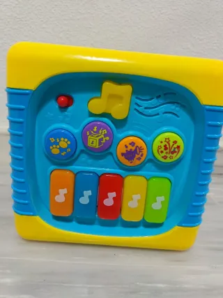 Cubo de actividades para bebés