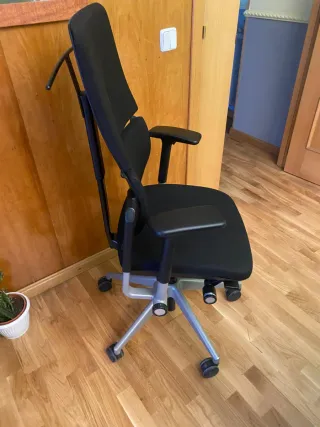 Silla Steelcase Please 2 Negra