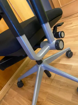 Silla Steelcase Please 2 Negra