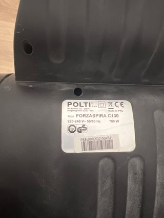 Aspiradora con cable naranja y negra