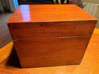 Caja antigua de madera para fotografía