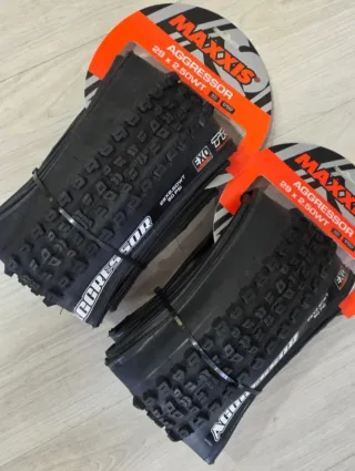 Par Pneus Maxxis Aggressor 29x2.50WT EXO TR