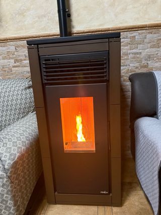 Estufa de pellets casi nueva