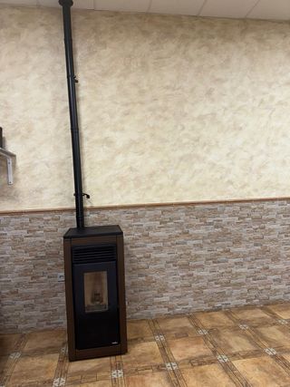 Estufa de pellets casi nueva